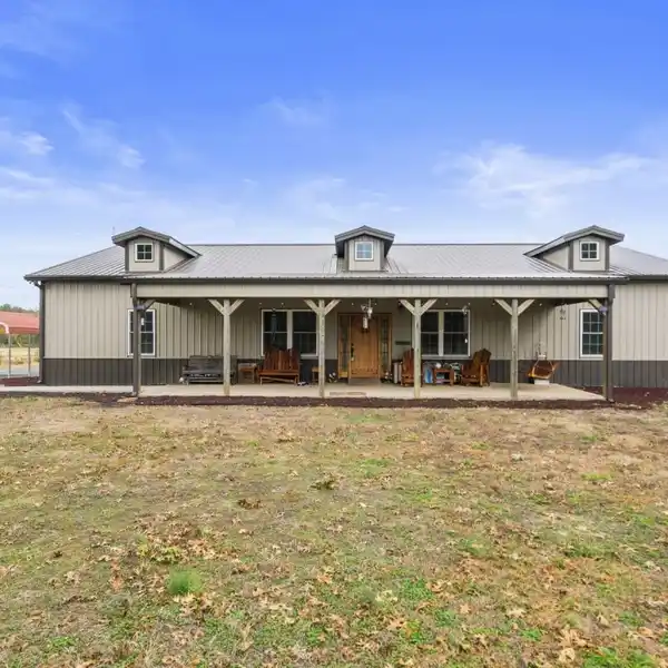 RURAL RETREAT ON 23.87 ACRES