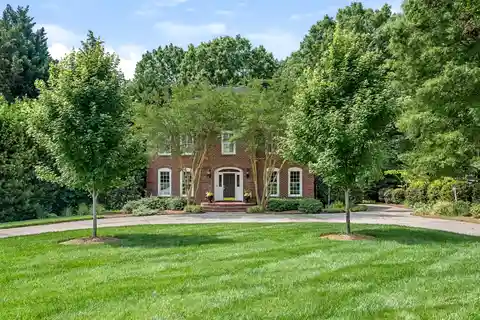 Luxury and Tranquility in a Prime Location