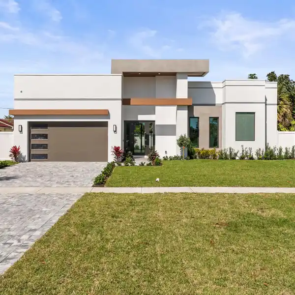 THE PINNACLE OF CONTEMPORARY LIVING