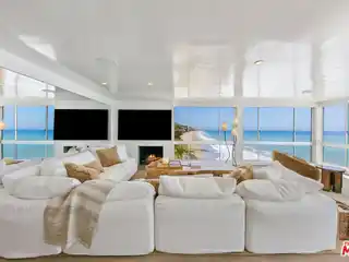 Exquisite Oceanfront Residence on Carbon Beach