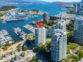 Bright and Spacious Corner Unit with Panoramic Views