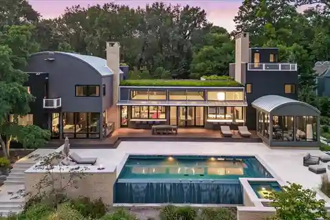 Sprawling Residence Designed to Perfection