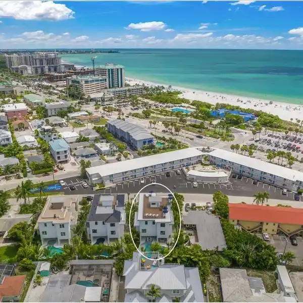 SEASCAPE - UNCOMMON LUXURY LIVING