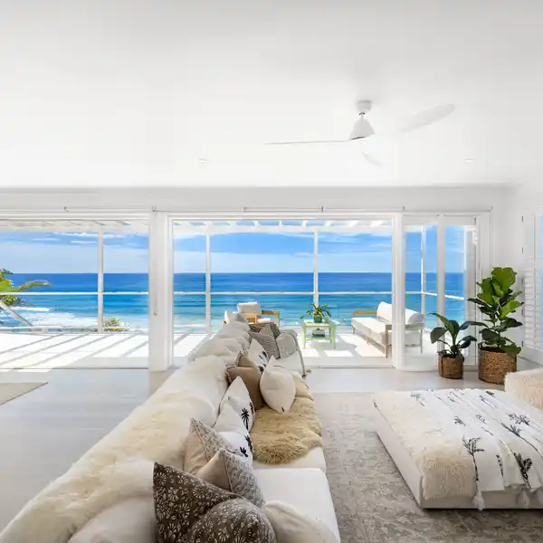 COMMANDING OCEANFRONT RESIDENCE ABOVE WARRIEWOOD BEACH