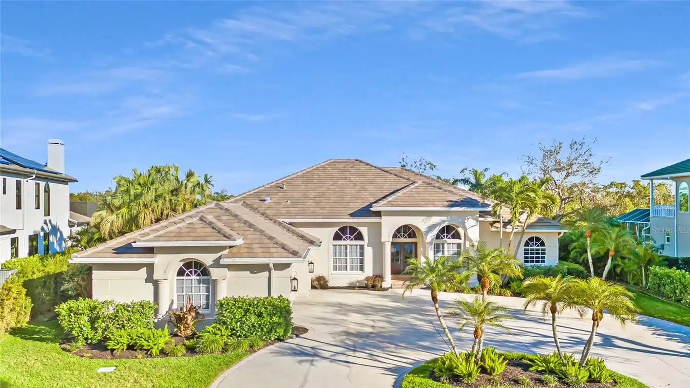 Sprawling Single-level Executive Residence in Placido Bayou