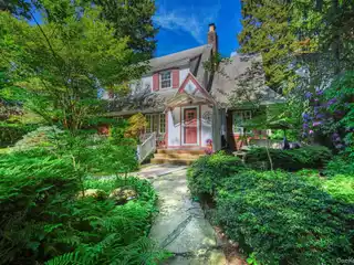 Unique Opportunity in Great Neck Estates