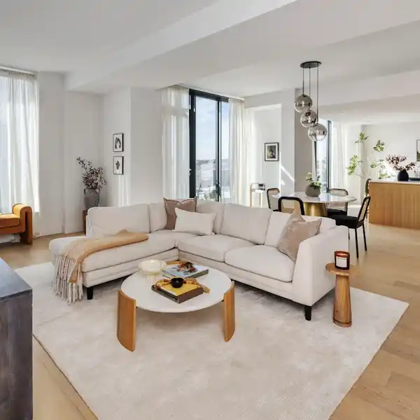 BREATHTAKING PENTHOUSE WITH ABUNDANT NATURAL LIGHT