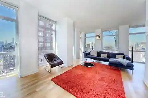 Iconic Manhattan Views from Sky House Condo