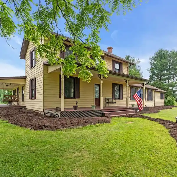 FARMHOUSE ON 17.78 PRIVATE ACRES