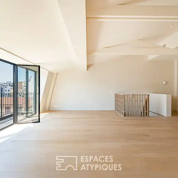 EXPANSIVE OPEN-PLAN LIVING WITH TWO BALCONIES