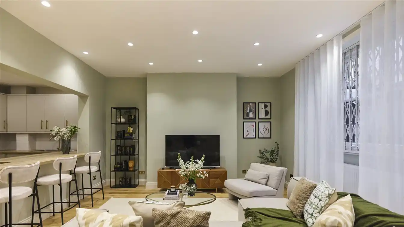 Charming and Peaceful Apartment with a Private Patio
