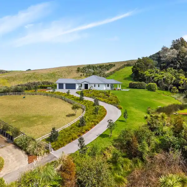 LIFESTYLE FREEDOM AND EVERYDAY JOY