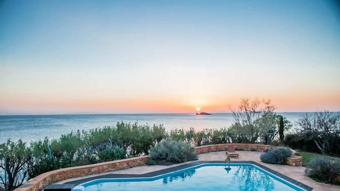 Modern Beachfront Villa for Rent