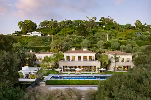 Remarkable Two-plus-acre Ocean View Estate