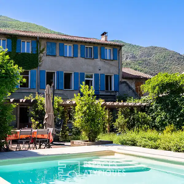 STUNNING STONE CHARACTER PROPERTY