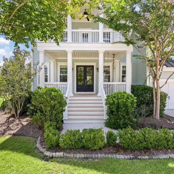 EXTRAORDINARY LUXURY ESTATE IN DUNES WEST