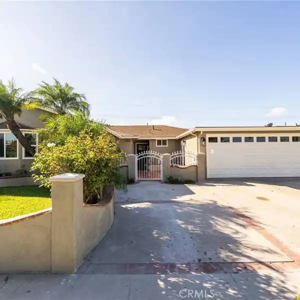 UPDATED POOL HOME WITH STYLISH MODERN ENHANCEMENTS
