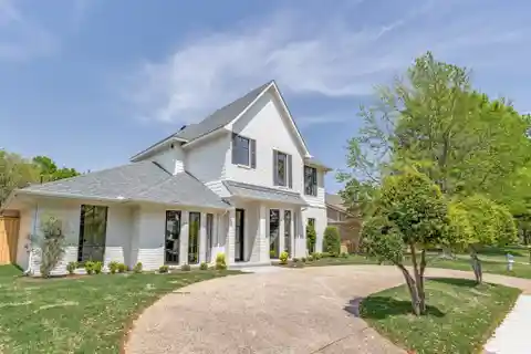Fabulous Transitional Home