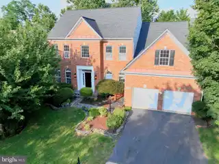 Perfect Blend of Comfort and Modern Living
