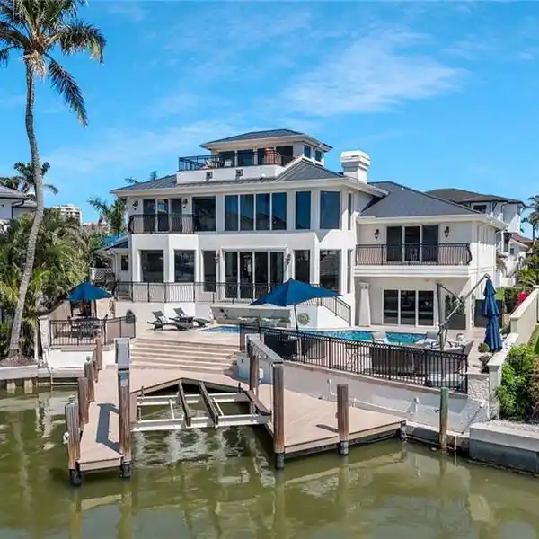 SKY-HIGH WATERFRONT FORTRESS