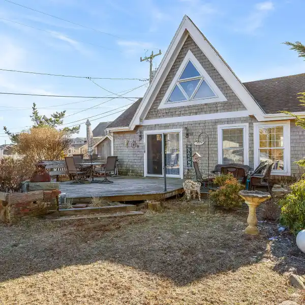 TWO BEDROOM COTTAGE ON A GOOD-SIZED LOT