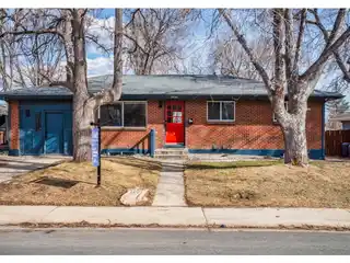 Nicely Updated Classic Mid-century Ranch