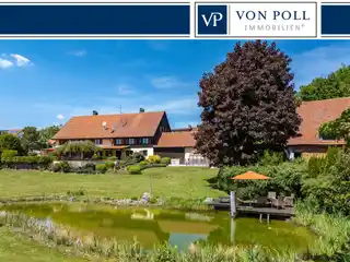 Spacious Detached House with Alpine Views