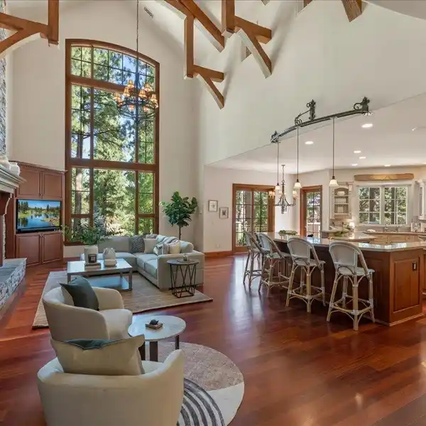 ELEGANT CUSTOM ESTATE IN MONTREUX