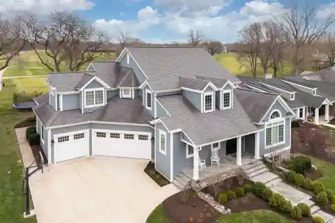 The Pinnacle of Golf Course Living