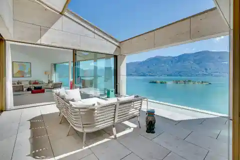 State-Of-The-Art Home in an Exclusive Location
