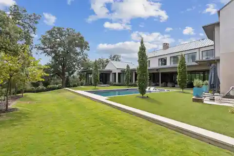 Contemporary Masterpiece in Prestigious Quail Hollow