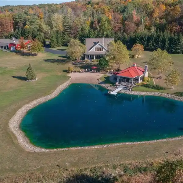 CRAFTED COMFORT WITH SWEEPING MOUNTAIN VIEWS