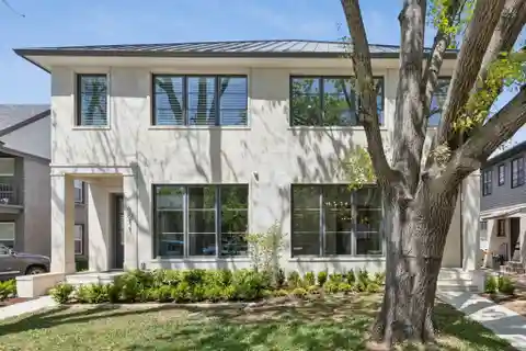 New Construction with a Flowing Plan
