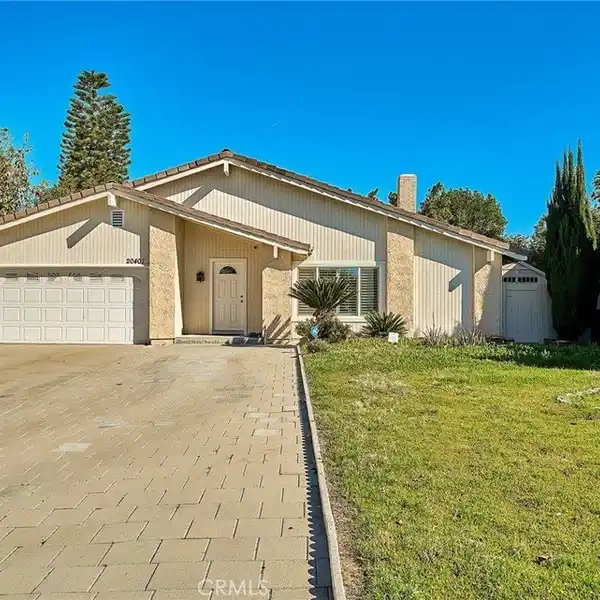 DELIGHTFUL ONE-STORY HOME