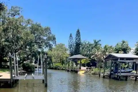 Build a New Home on the Dundee River