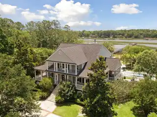 Private Waterfront Six-acre Estate on Wadmalaw Island