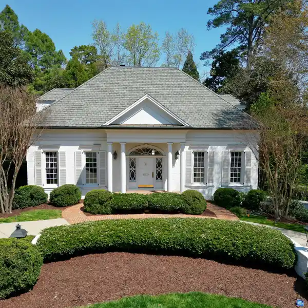MODERN LUXURY WITH TIMELESS CHARM