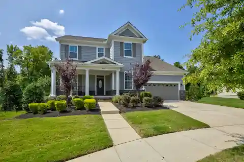 Exquisite Home with Fantastic Screened Porch