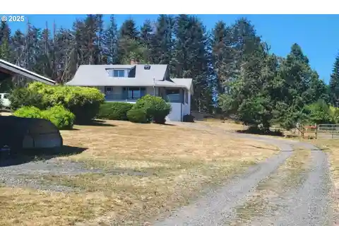 Dual-Home Property Perfect for Generations