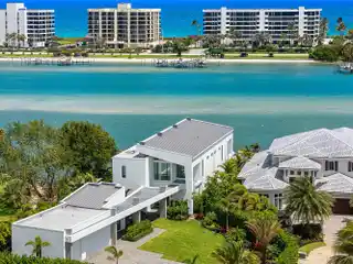 Breathtaking Modern Estate