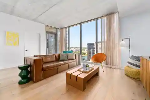 Stunning Corner Residence at Natiivo Austin