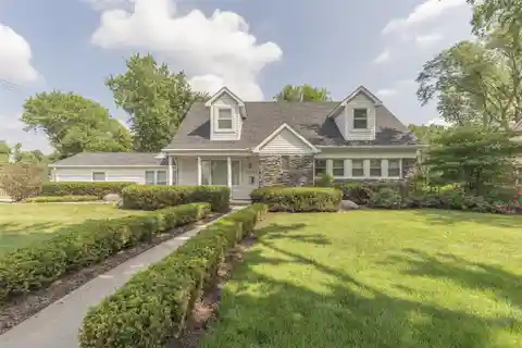 Modern Amenities Meet Craftsman Elegance