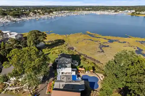 Waterfront Luxury with Beach Rights