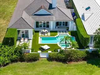 Remodeled Orchid Island Home with Beautiful Golf Views