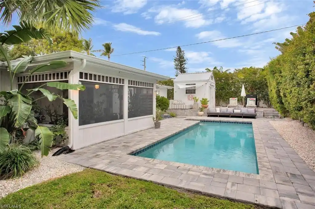 Classy Beach Cottage Updated with High End Everything