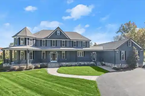 Private Waterfront Oasis with Resort Amenities