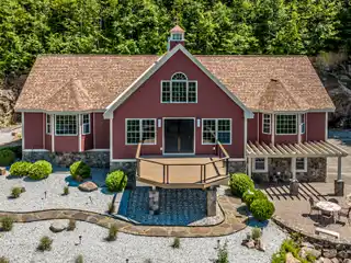 Contemporary Home in Jackson's Tyrol Neighborhood