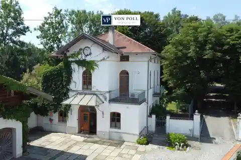 A Magnificent Rarity and Unique Beauty - Tuscan-style Villa with Park-like Gardens