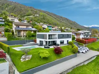 Modern Villa with Garden and Pool