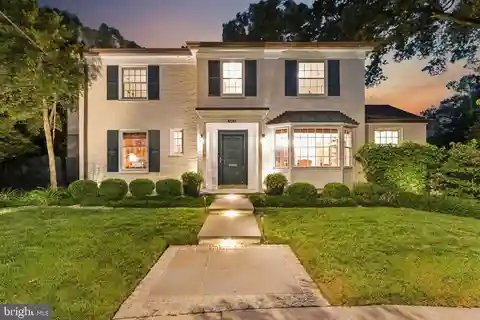 Magical Oasis in a Coveted Neighborhood